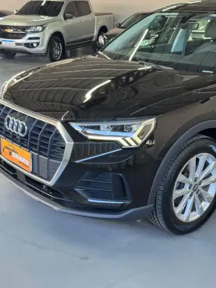 AUDI-Q3-2020