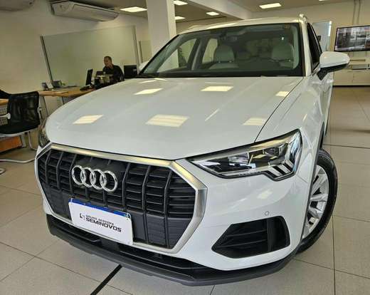 AUDI-Q3-2020
