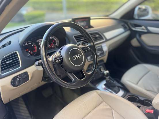 AUDI-Q3-2016