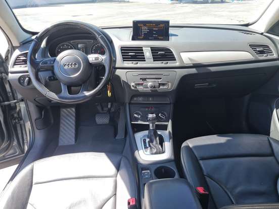AUDI-Q3-2017