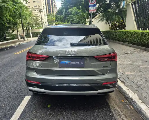 AUDI-Q3-2023