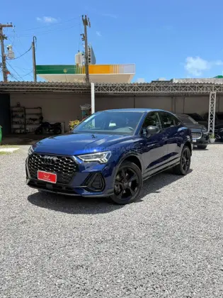 AUDI Q3 2.0 40 TFSI GASOLINA SPORTBACK PERFORMANCE BLACK QUATTRO TIPTRONIC