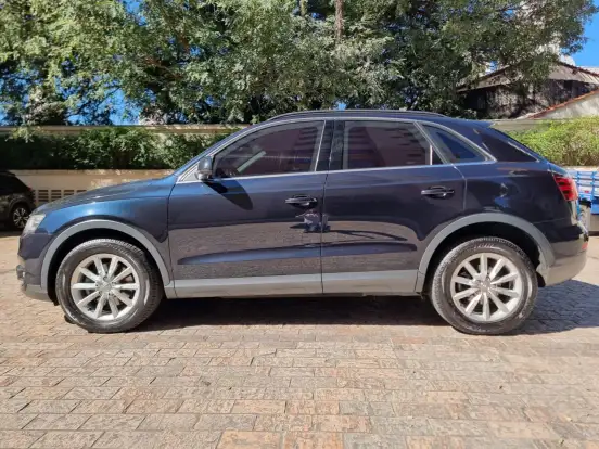 AUDI-Q3-2015