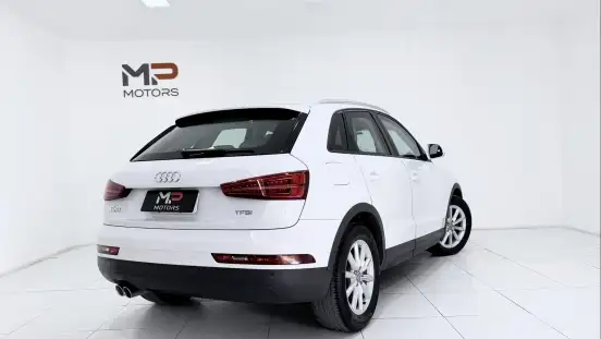 AUDI-Q3-2015