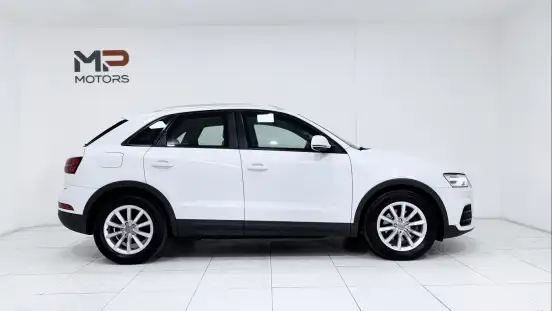 AUDI-Q3-2015