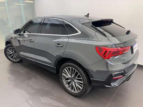 AUDI-Q3-2.0 40 TFSI GASOLINA ANNIVERSARY EDITION QUATTRO TIPTRONIC AUDI-Q3-2024