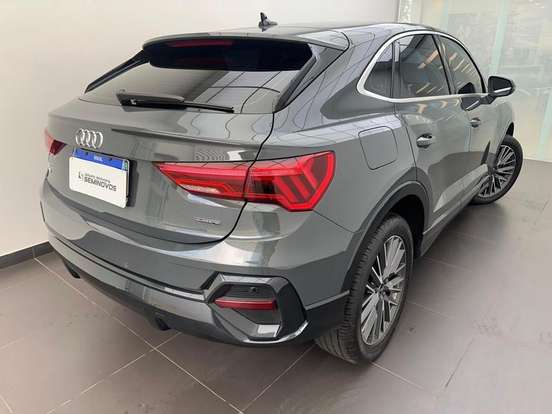AUDI-Q3-2.0 40 TFSI GASOLINA ANNIVERSARY EDITION QUATTRO TIPTRONIC AUDI-Q3-2024