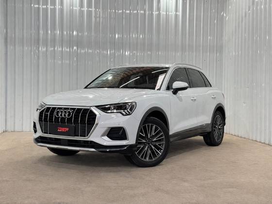 AUDI Q3 2.0 40 TFSI GASOLINA PERFORMANCE BLACK PLUS QUATTRO TIPTRONIC