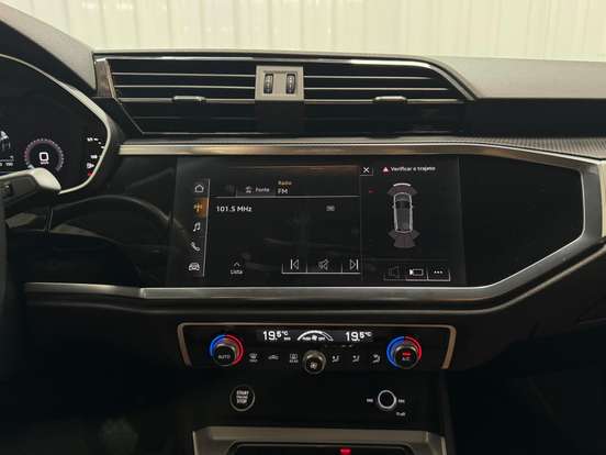 AUDI-Q3-2.0 40 TFSI GASOLINA PERFORMANCE BLACK PLUS QUATTRO TIPTRONIC AUDI-Q3-2024