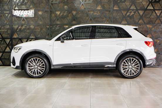AUDI-Q3-2022