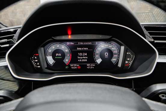 AUDI-Q3-2022