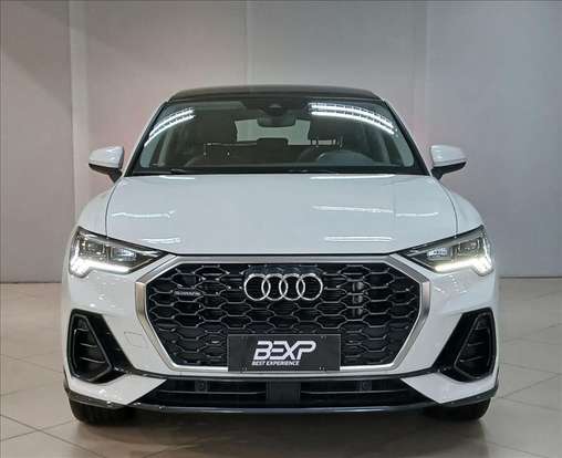 AUDI-Q3-2024