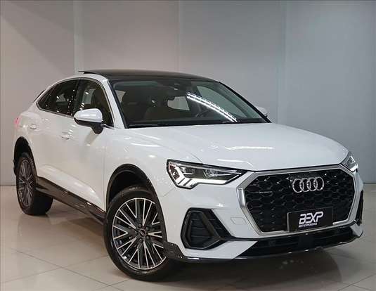 AUDI-Q3-2024