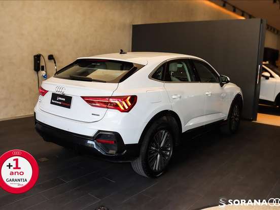 AUDI-Q3-2.0 40 TFSI GASOLINA SPORTBACK PERFORMANCE QUATTRO TIPTRONIC AUDI-Q3-2023