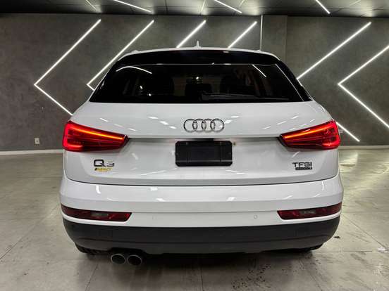 AUDI-Q3-2016