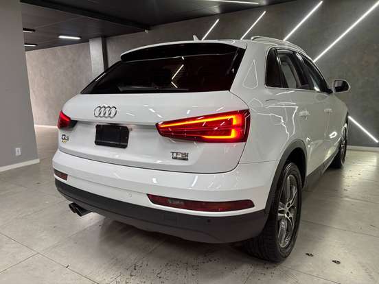 AUDI-Q3-2.0 TFSI AMBIENTE QUATTRO 4P GASOLINA S TRONIC AUDI-Q3-2016