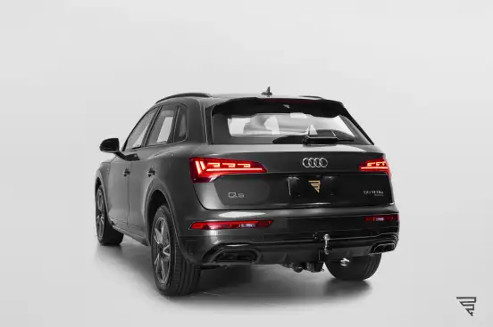 AUDI-Q5-2023