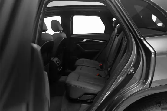 AUDI-Q5-2023