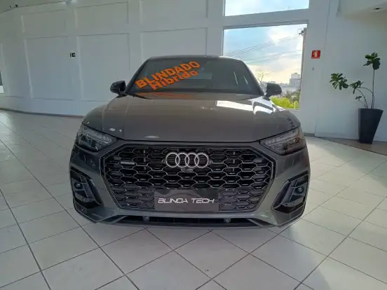 AUDI-Q5-2023