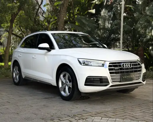AUDI-Q5-2018