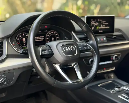 AUDI-Q5-2018