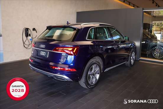 AUDI-Q5-2024
