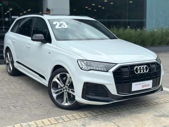 AUDI-Q7-2023