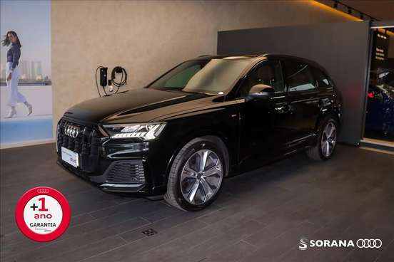 AUDI-Q7-2023