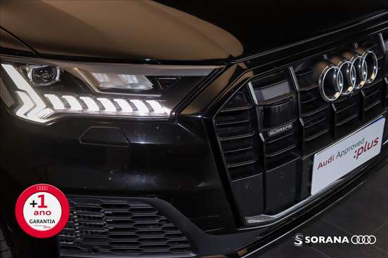 AUDI-Q7-2023