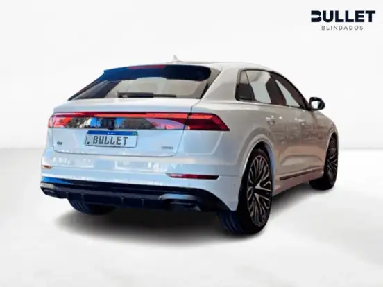 AUDI-Q8-2025