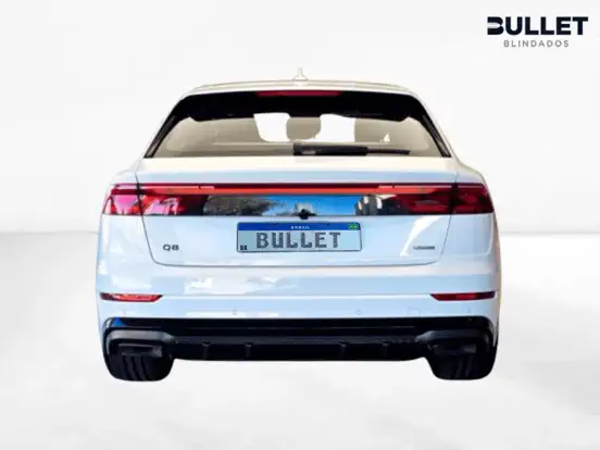 AUDI-Q8-2025