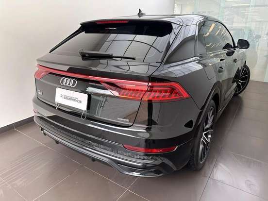 AUDI-Q8-3.0 TFSI GASOLINA PERFORMANCE BLACK QUATTRO TIPTRONIC AUDI-Q8-2023