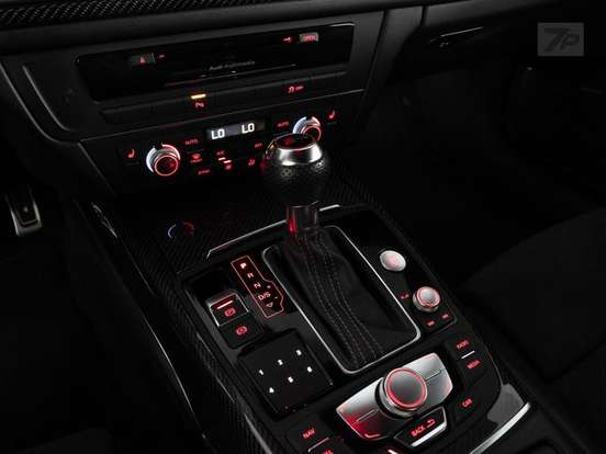 AUDI-RS6-2013