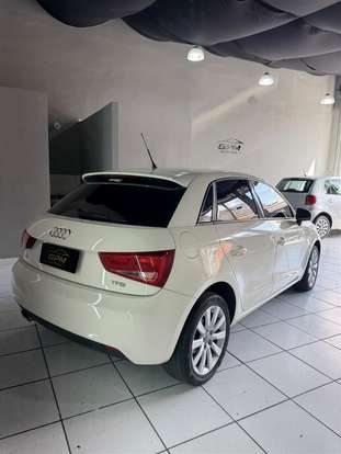 AUDI-A1-1.4 TFSI ATTRACTION 16V 122CV GASOLINA 4P AUTOMÁTICO AUDI-A1-2014