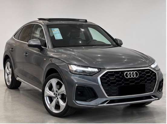 AUDI-Q5-2021