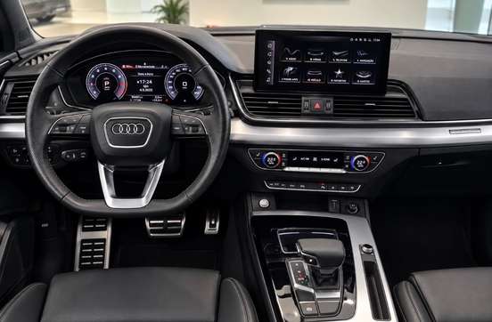 AUDI-Q5-2021