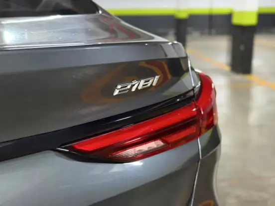 BMW-218i-2020