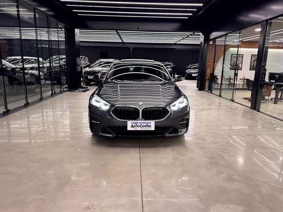 BMW-218i-2021