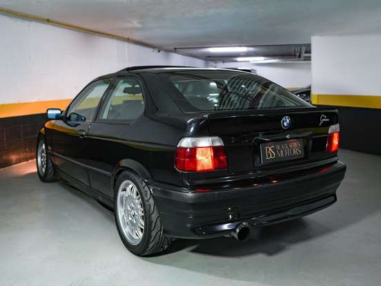 BMW-318i-1994
