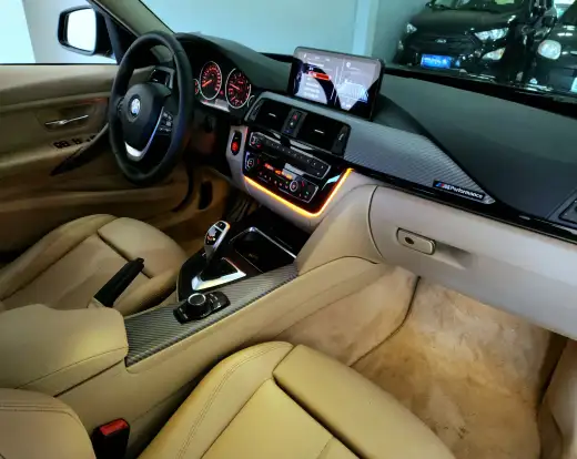 BMW-320i-2015