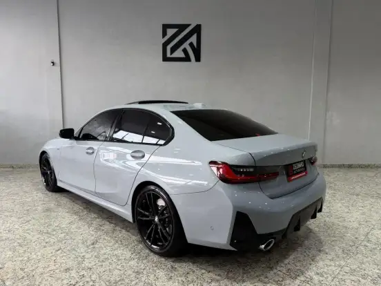 BMW-320i-2024