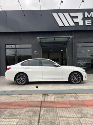 BMW-320i-2024