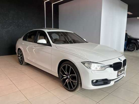 BMW-320i-2015