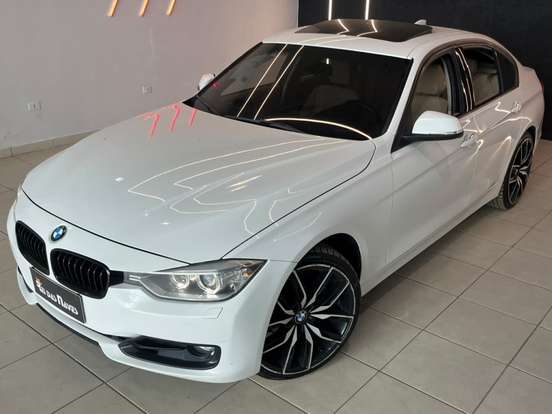 BMW-320i-2015