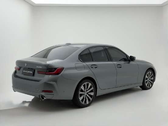 BMW-320i-2024