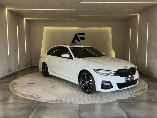 BMW-320i-2020
