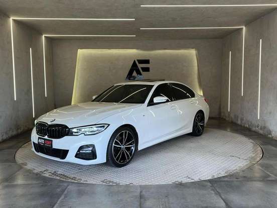 BMW-320i-2020