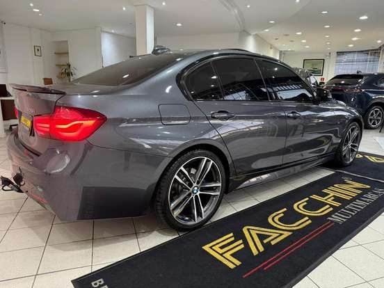 BMW-328i-2017
