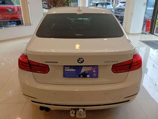 BMW-328i-2016