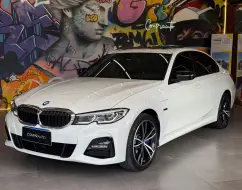BMW 330e 2.0 16V TURBO HÍBRIDO M SPORT AUTOMÁTICO BMW 330e 2.0 16V TURBO HÍBRIDO M SPORT AUTOMÁTICO